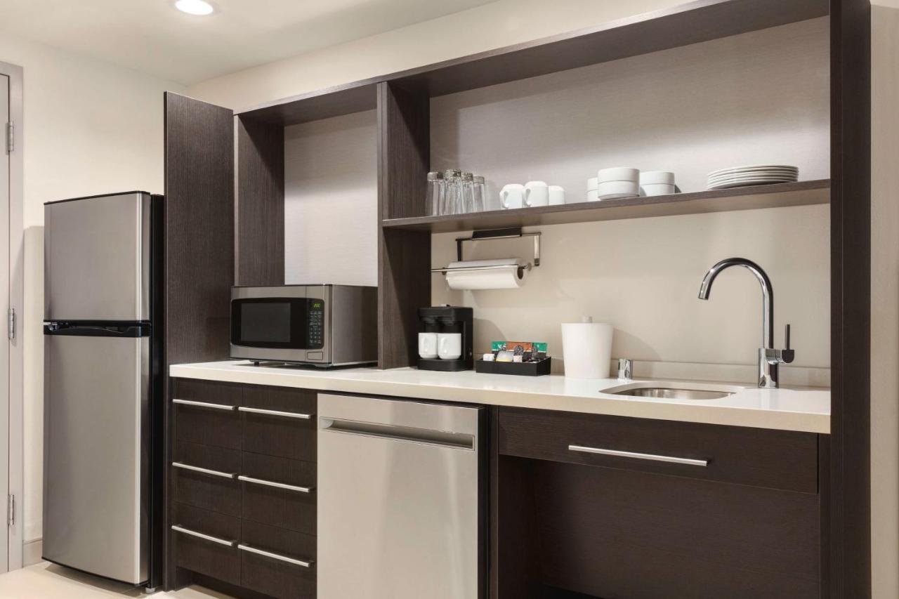 Home2 Suites By Hilton Milwaukee West West Allis Exterior foto